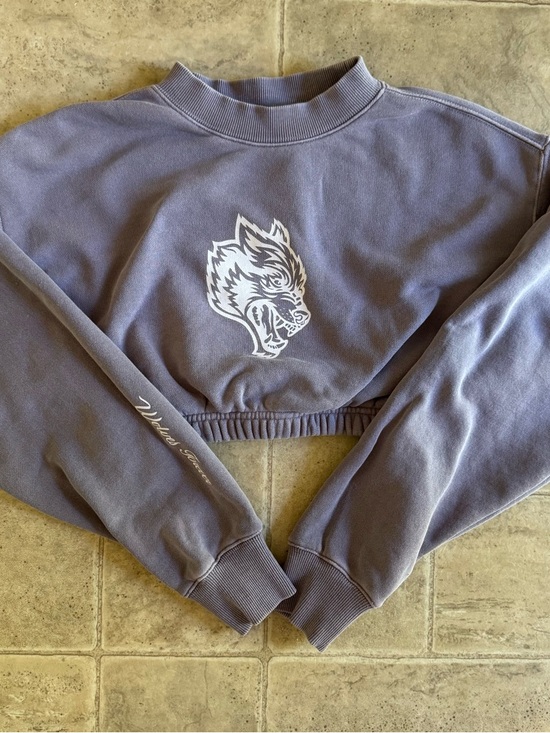 Darc Sport Sweaters - Darc Sport Wolves women’s lavender crop sweatshirt xsmall cotton
